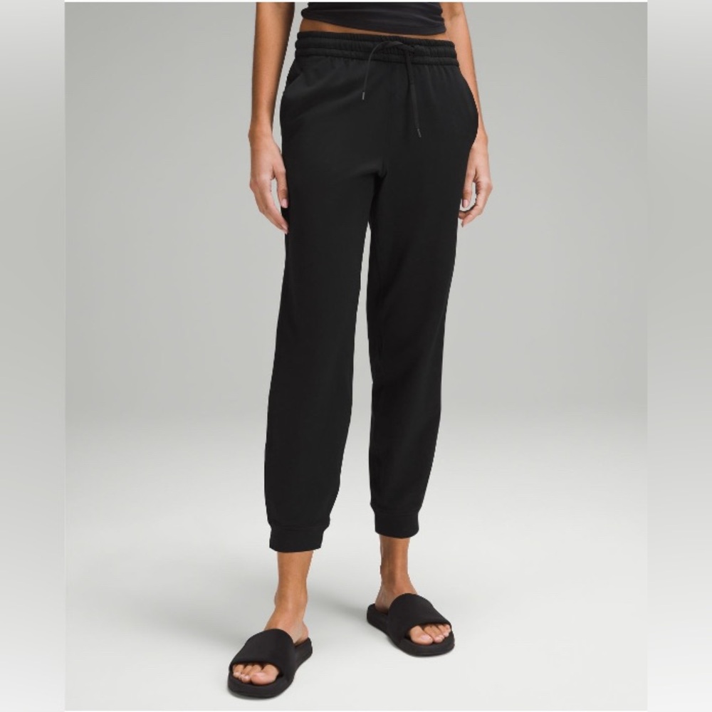 Lululemon Soft Jersey Classic-Fit Mid-Rise Jogger 7/8 Length